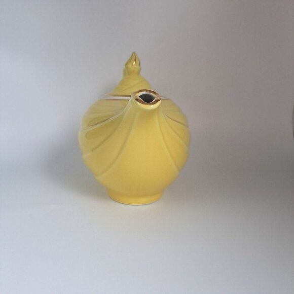 Hall Aladdin Genie Lamp Teapot Yellow Gold Trim Swirl Design Collectible Vintage - Picture 6 of 16
